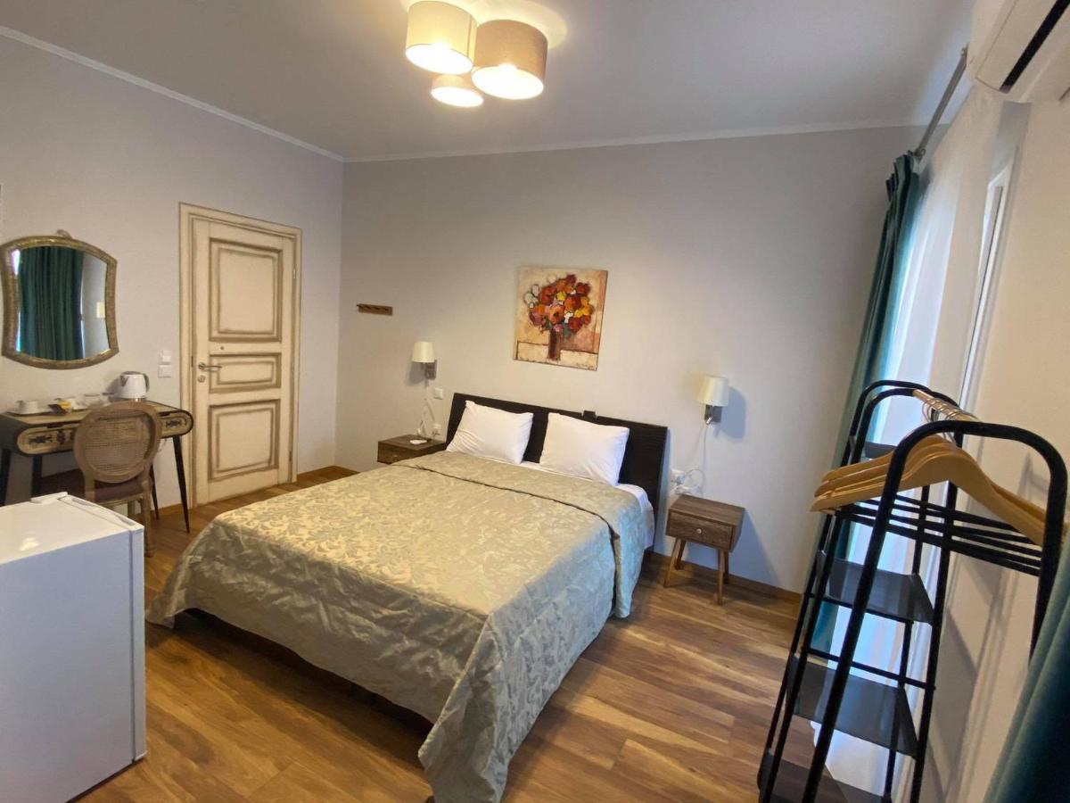 Le Bijou Luxury Rooms & Suites Бер Екстериор снимка