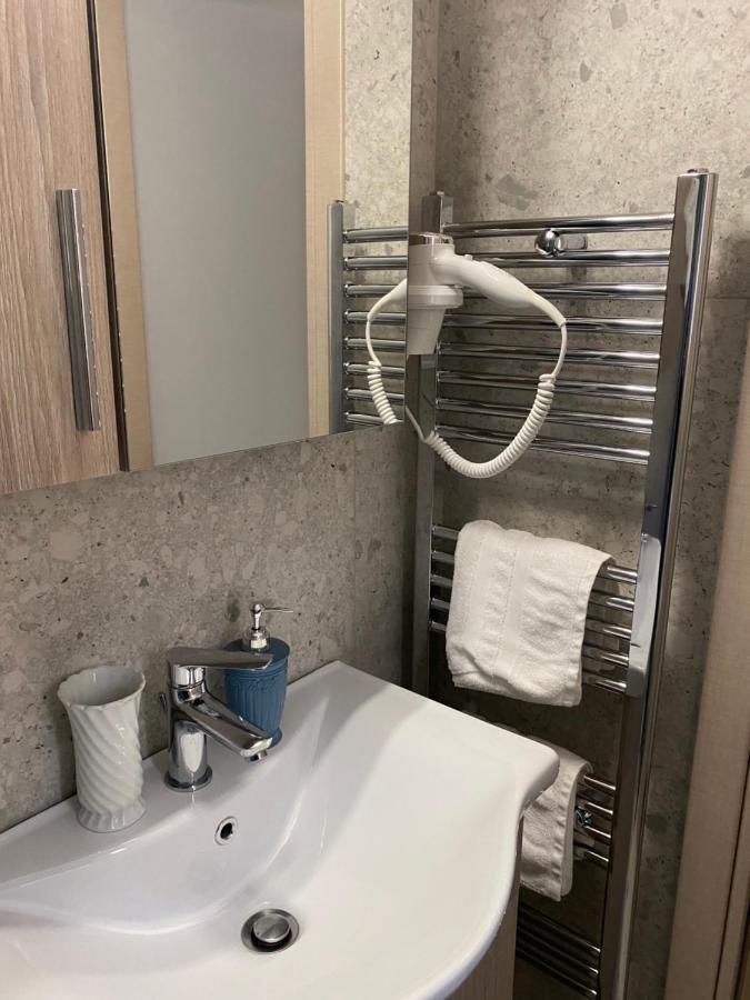 Le Bijou Luxury Rooms & Suites Бер Екстериор снимка